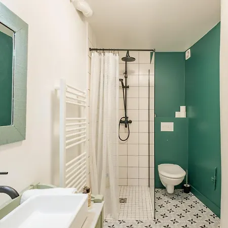 Veeve - Industry Chic Haven * Paris
