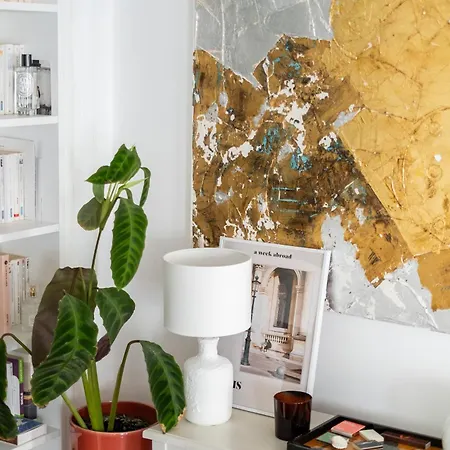 Veeve - Industry Chic Haven Paris