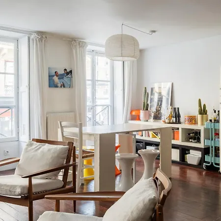 Veeve - Industry Chic Haven * Paris